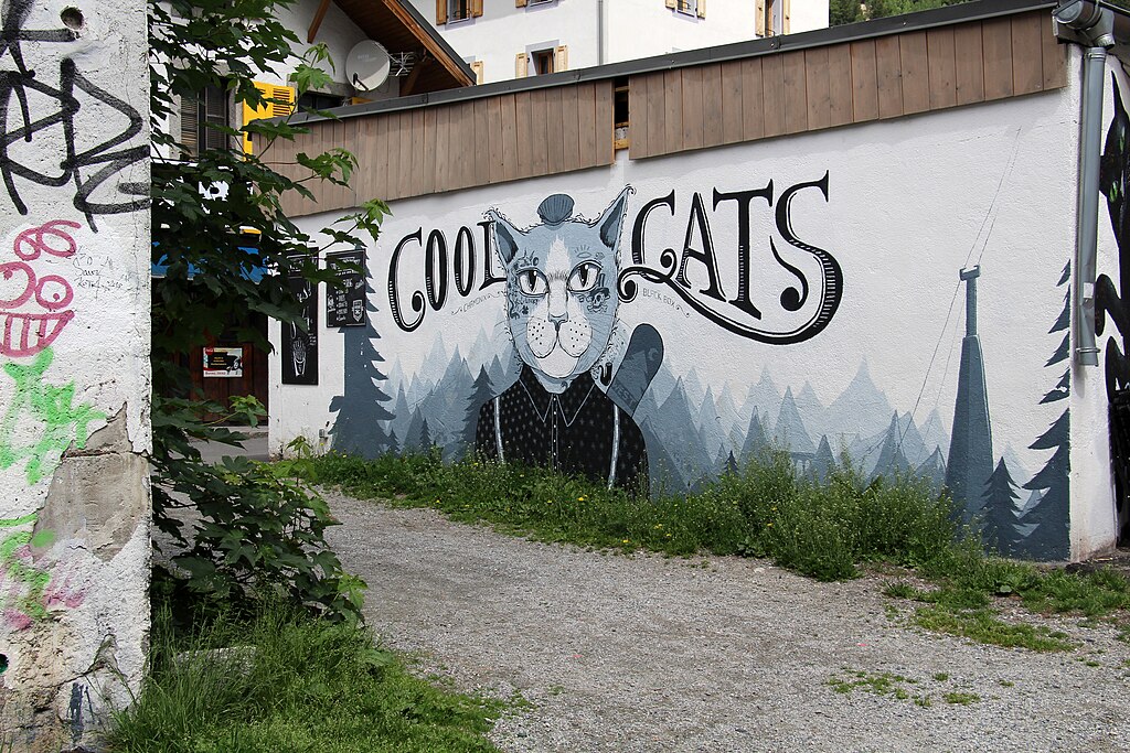 Chamonix Mont-Blanc Good Cats -Fred Romero from Paris, France, CC BY 2.0 , via Wikimedia Commons