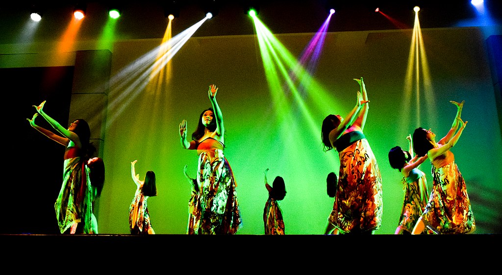 Chinese Dancers